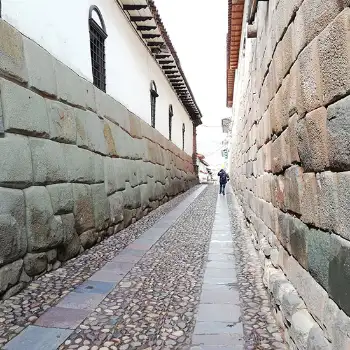 Hatun Rumiyoc Street